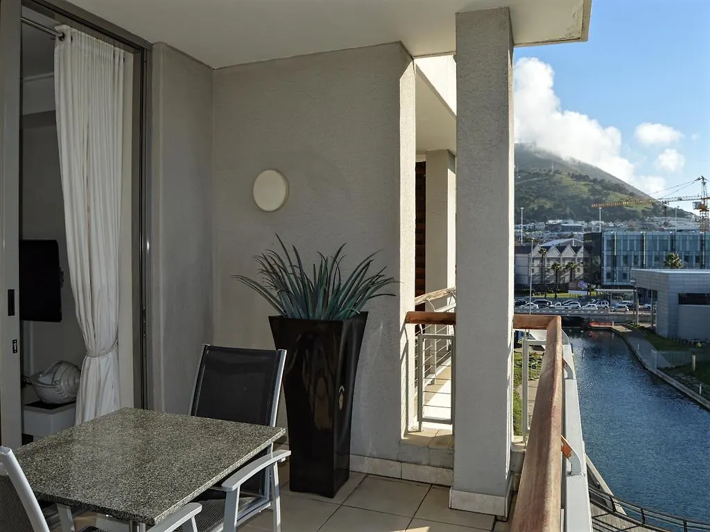 Canal Quays Apartments